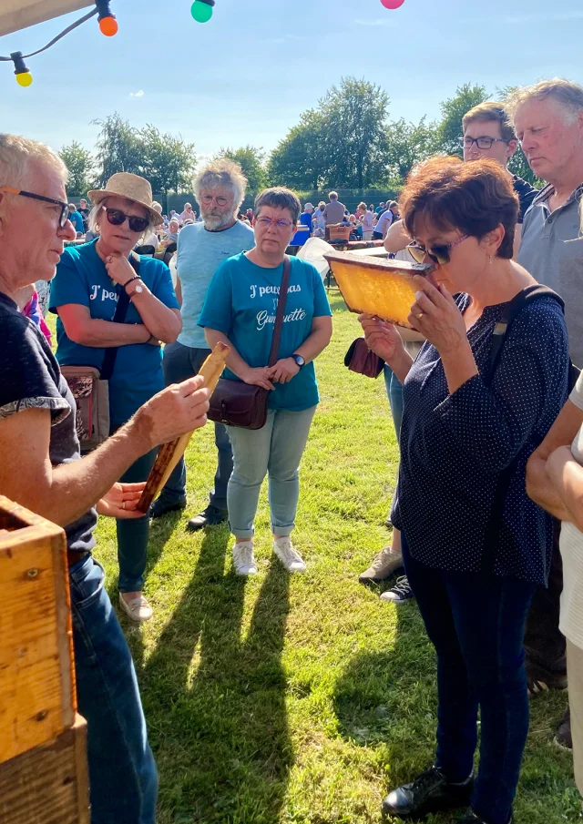 Saint Nicolas De La Haie 2023 Apiculteur Cnst