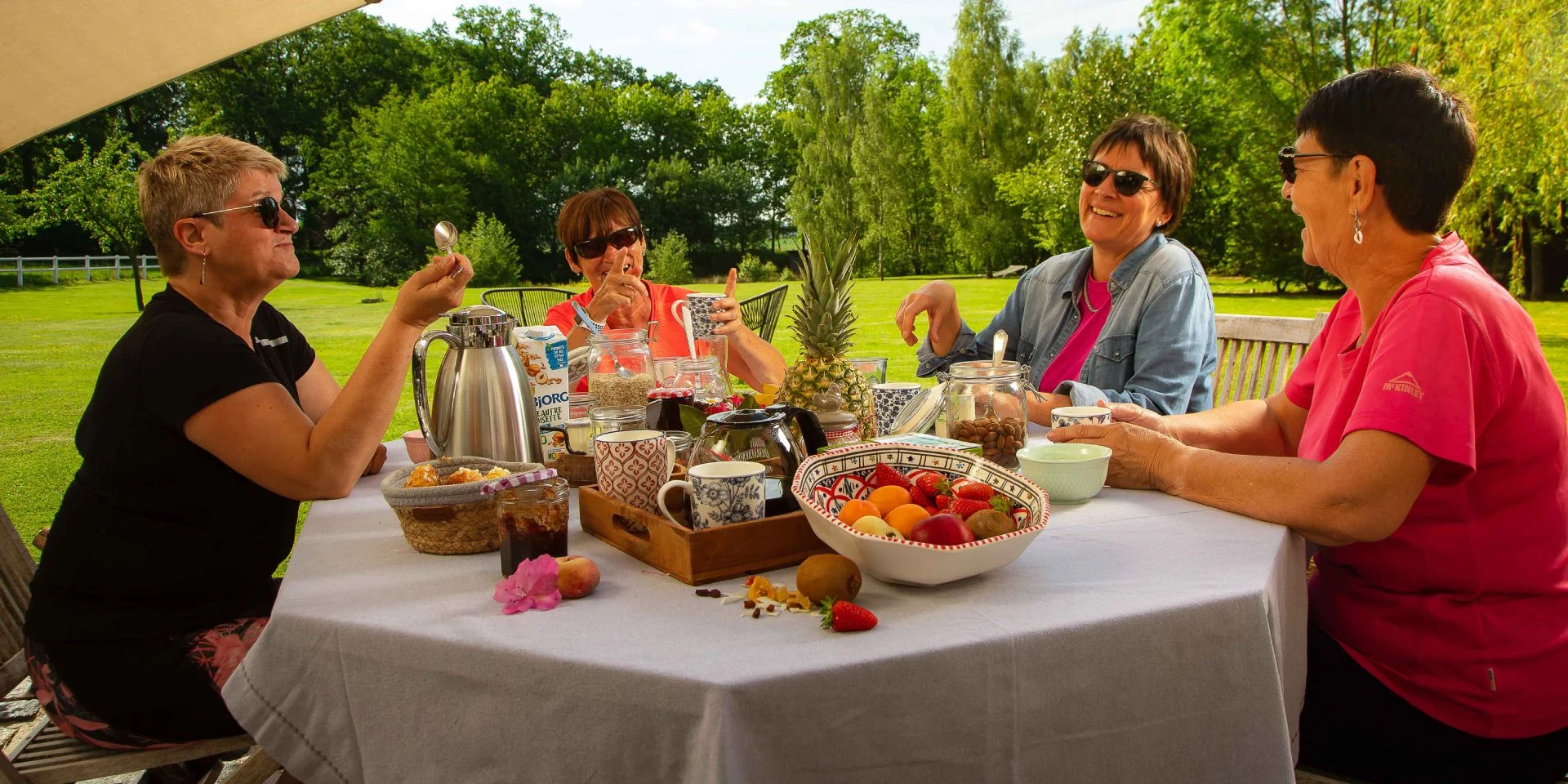 Au Seine Week End Liberte Cle En Main Drone Press