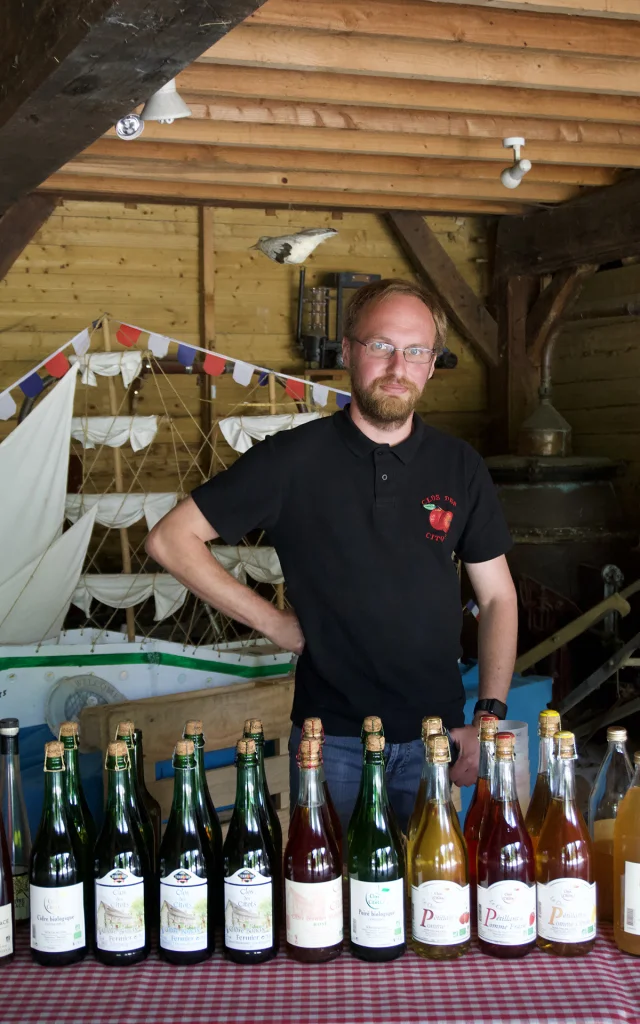 Heurteauville Mai 2022 Bouteilles Cidre Clos Des Citots Csnt