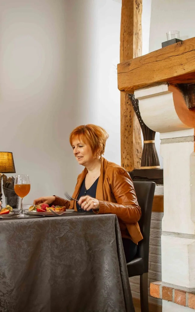 Maulevrier Sainte Gertrude April 2018 Restaurant Rendez Vous Des Chasseurs Maaltijd Schouw Lokale Producten Drone Pers 1