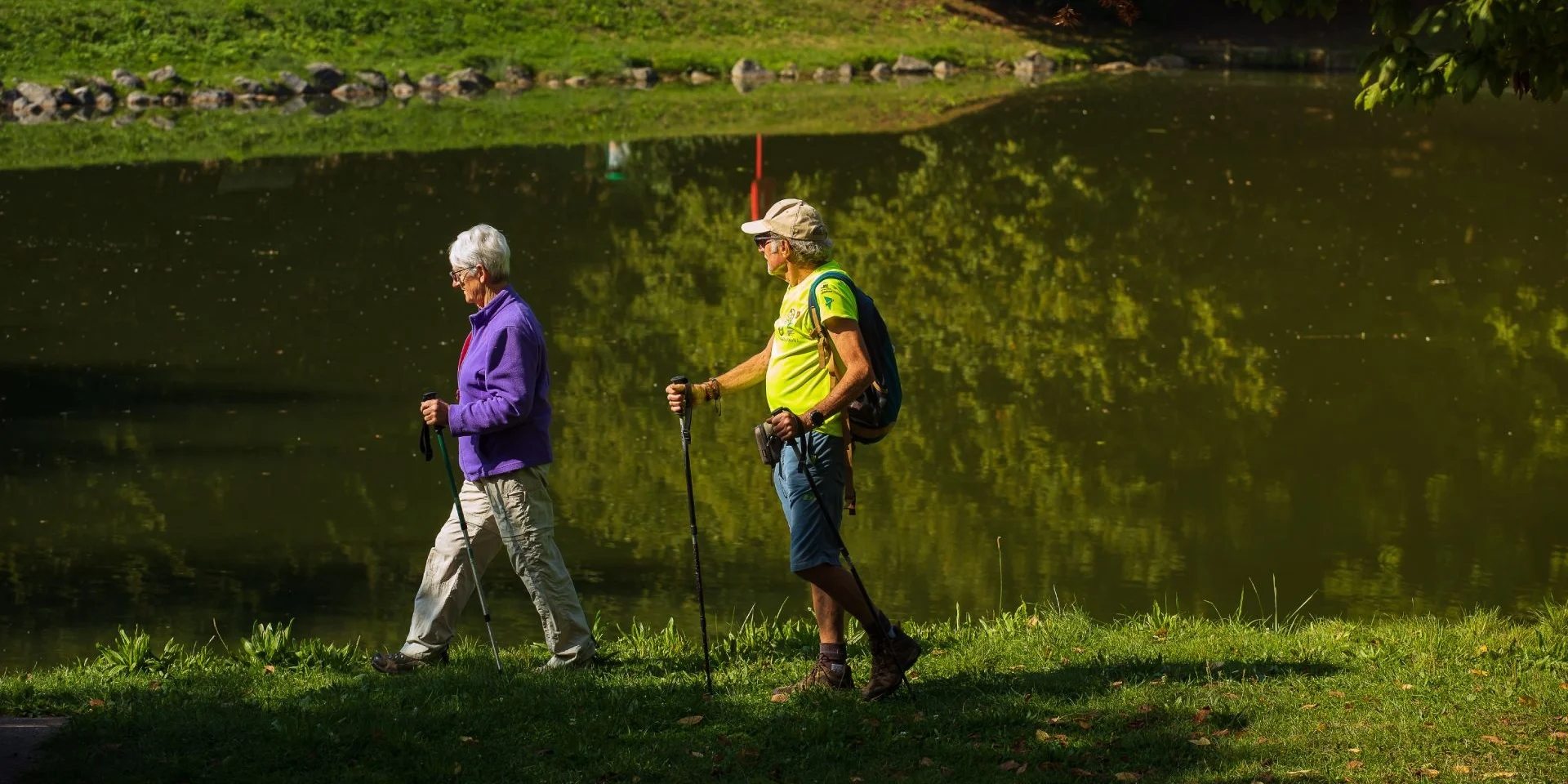 Port Jerome Sur Seine Oktober 2018 Ausfahrt 76 Wandern Paar Senior Walking Active Drone Press 1