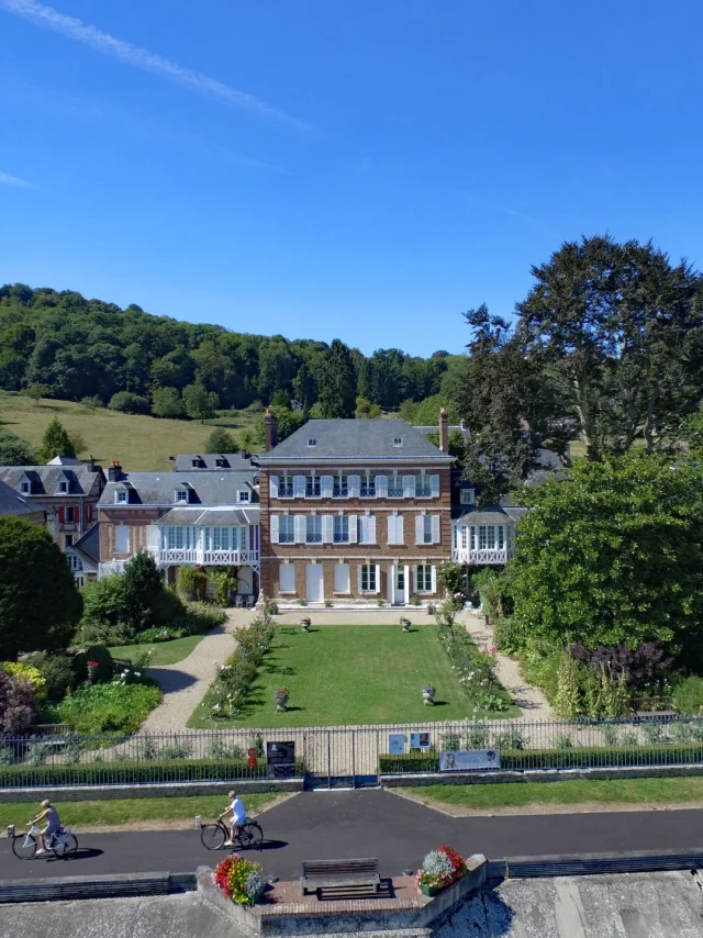Rives En Seine Aout 2016 Villequier Musee Victor Hugo Vue Drone Site Touristique Culturel Csnt