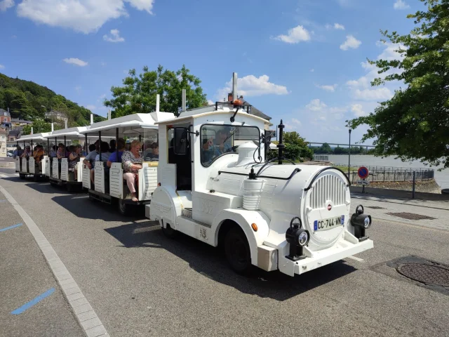 Rives En Seine Caudebec Juni 2023 Ausflug Petit Train Touristique Csnt
