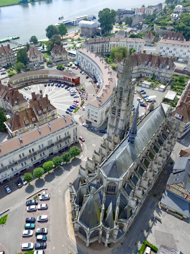 Rives En Seine Juli 2016 Eglise Notre Dame De Caudebec En Caux Vue Aerienne Perle Du Val De Seine Jf Drone N Caux