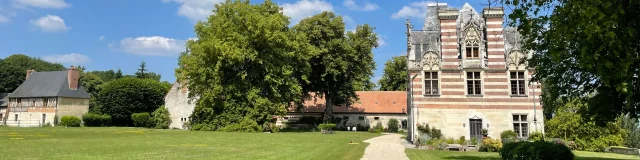 Saint Maurice D Etelan 2006 Chateau Etelan From The Park In A Soothing Setting Csnt