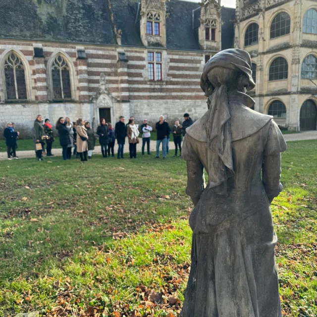 Saint Maurice D Etelan Janvier 2024 Chateau Etelan Visite Exterieure Statue Patrimoine En Caux Seine Csnt