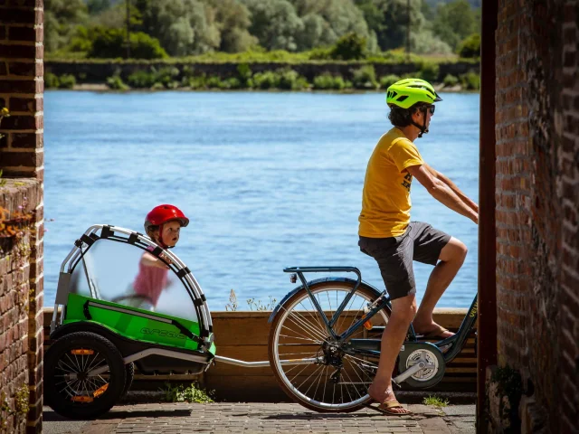 Villequier Ete 2020 Rives En Seine Balade A Velo En Famille En Bord De Seine Drone Press